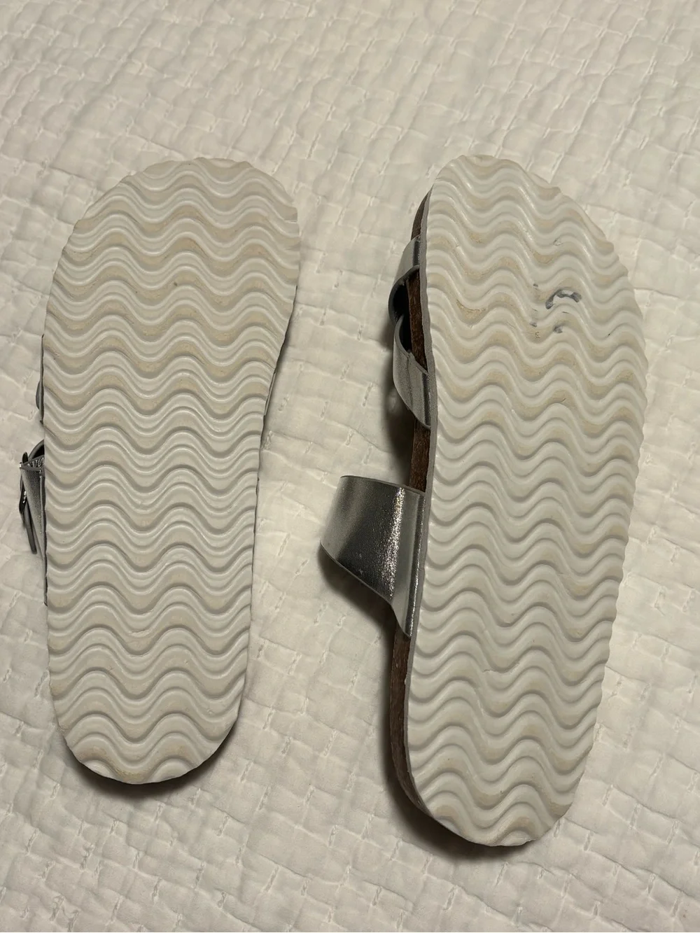 Madden Girl silver cross