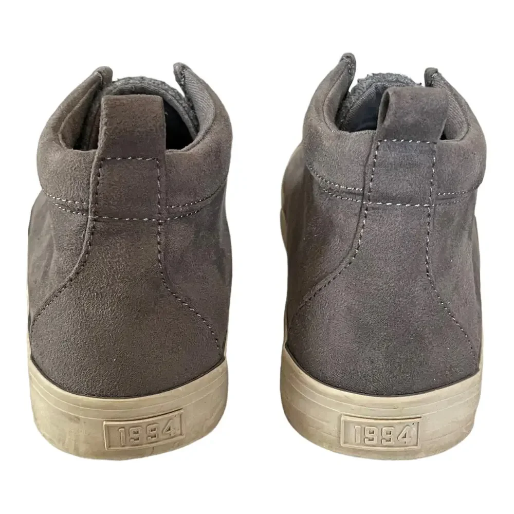Old Navy boy shoes