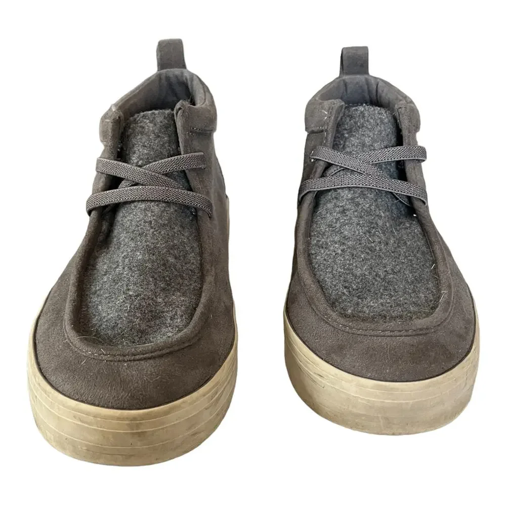 Old Navy boy shoes