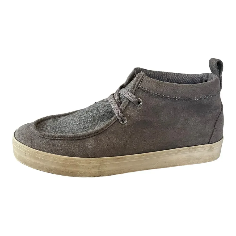 Old Navy boy shoes