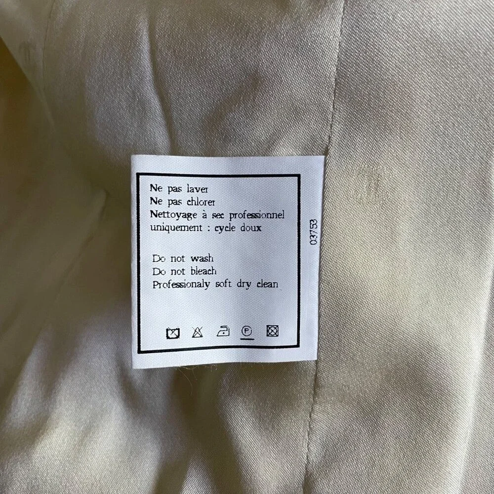 CHANEL classic pocket