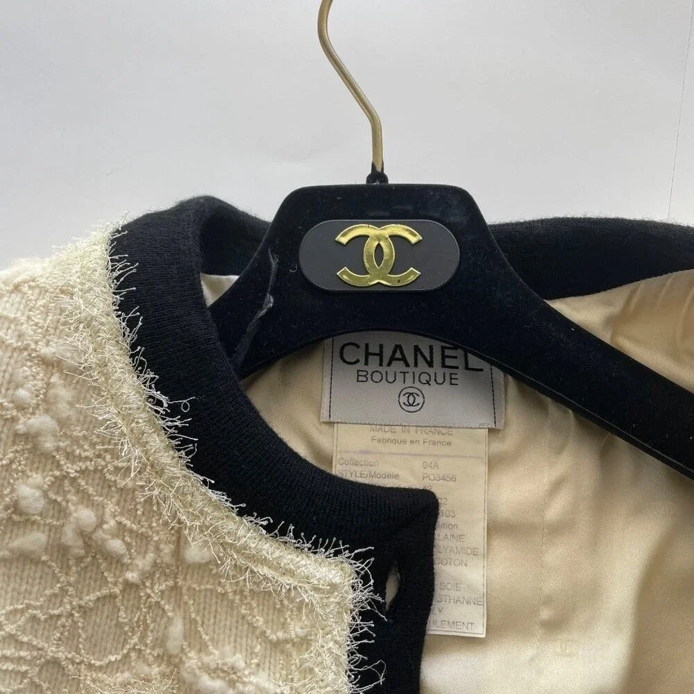 CHANEL classic pocket