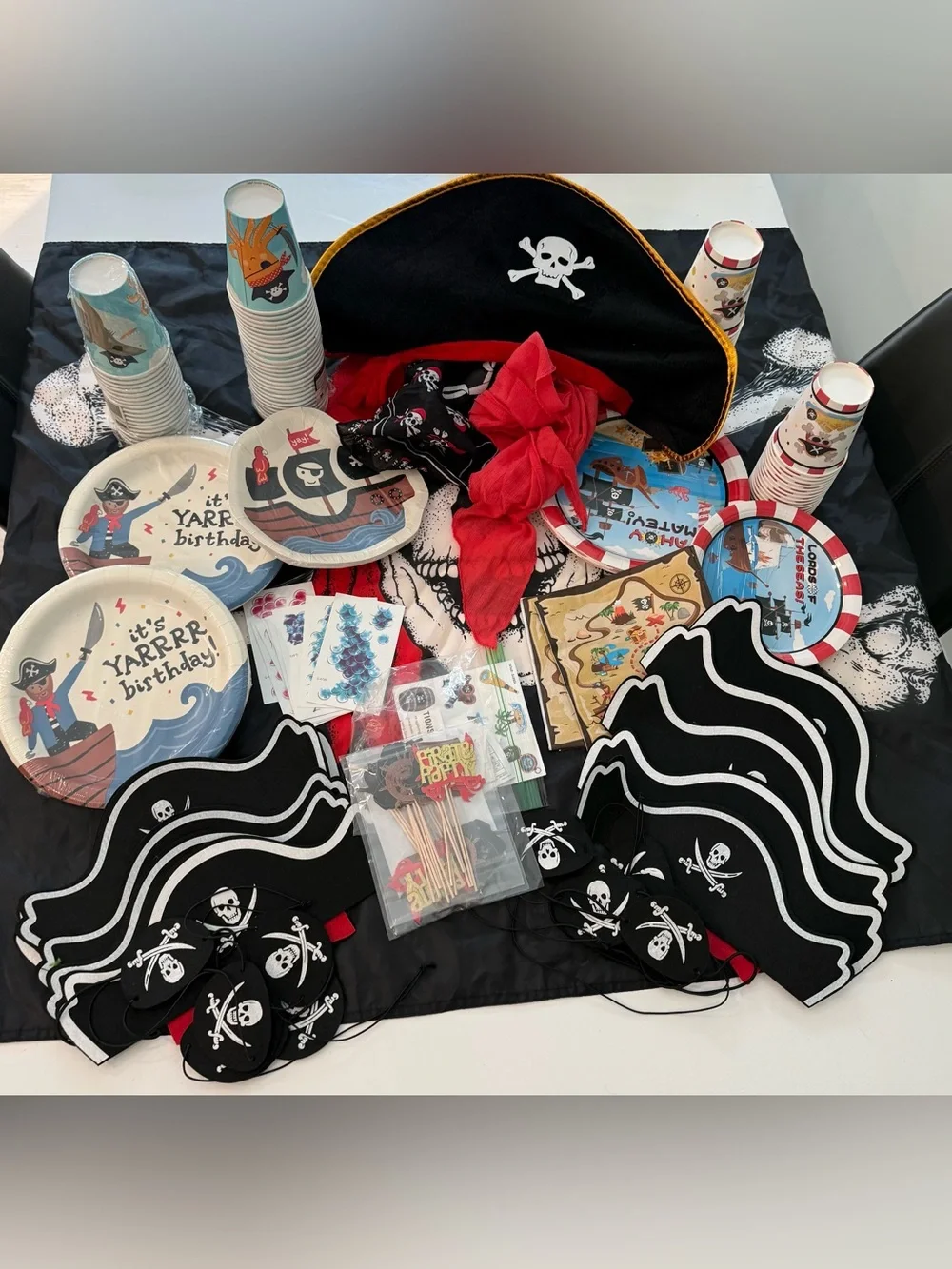 Pirate Party Supplies and Decor Kit