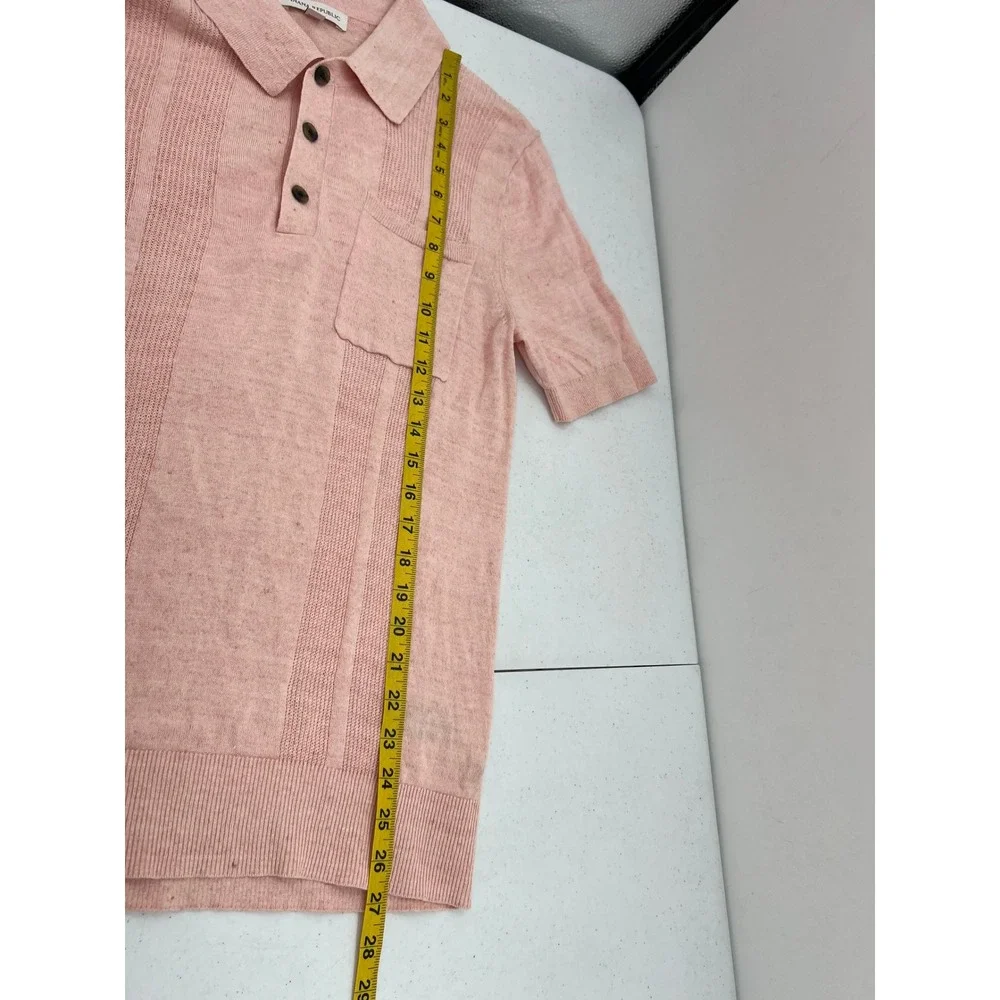 Banana Republic brand banana