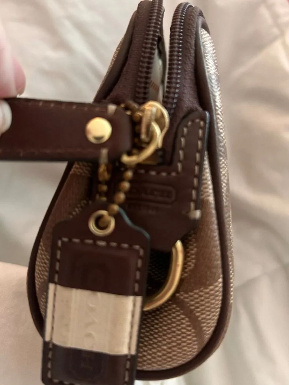 Coach authentic heritage