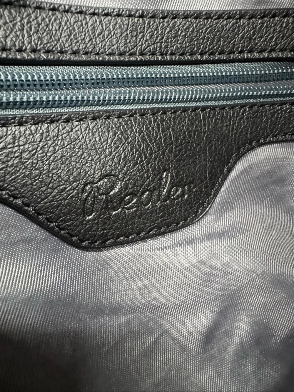 Realer classic black