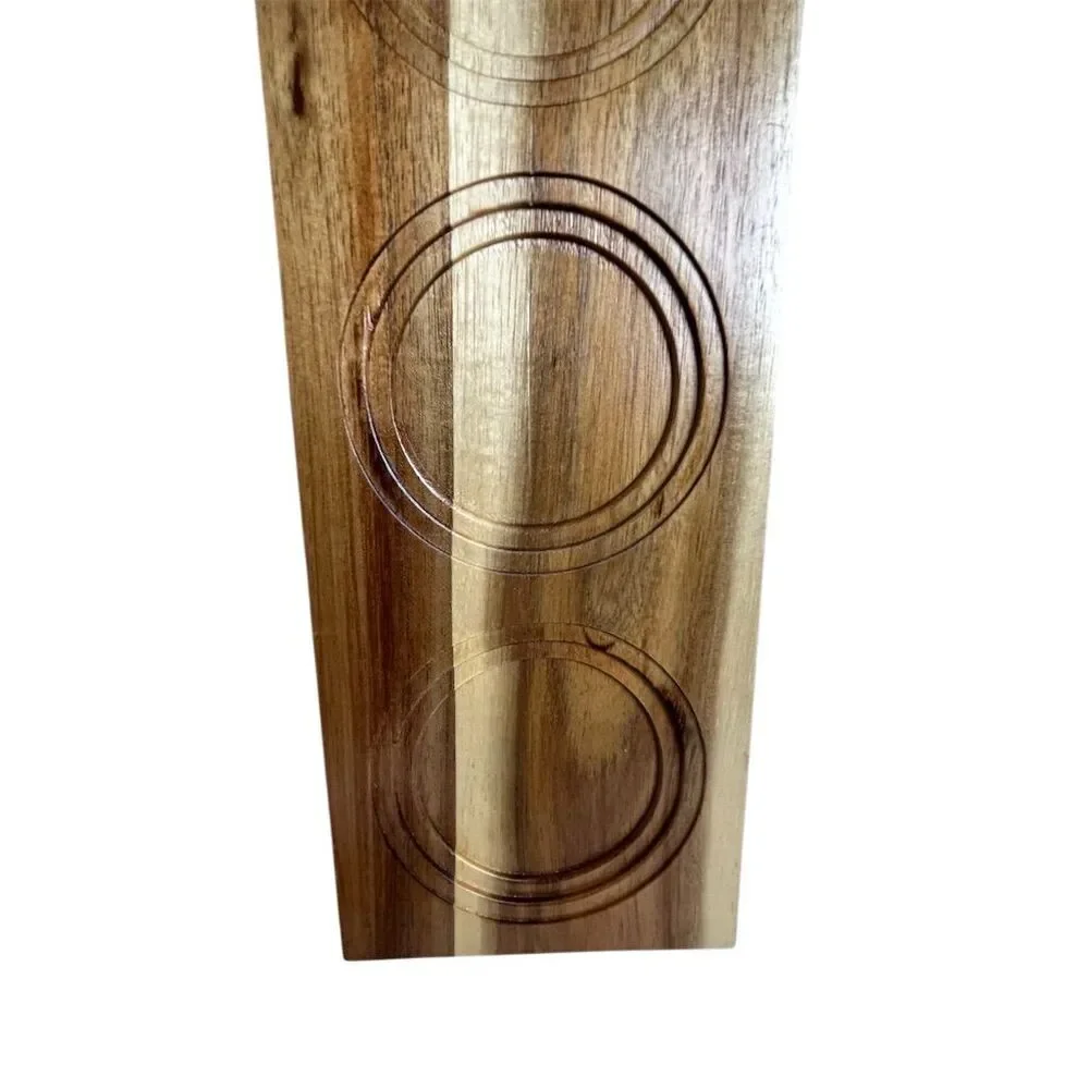 Zavis acacia hole