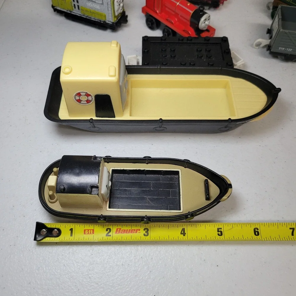 Tomy thomas train