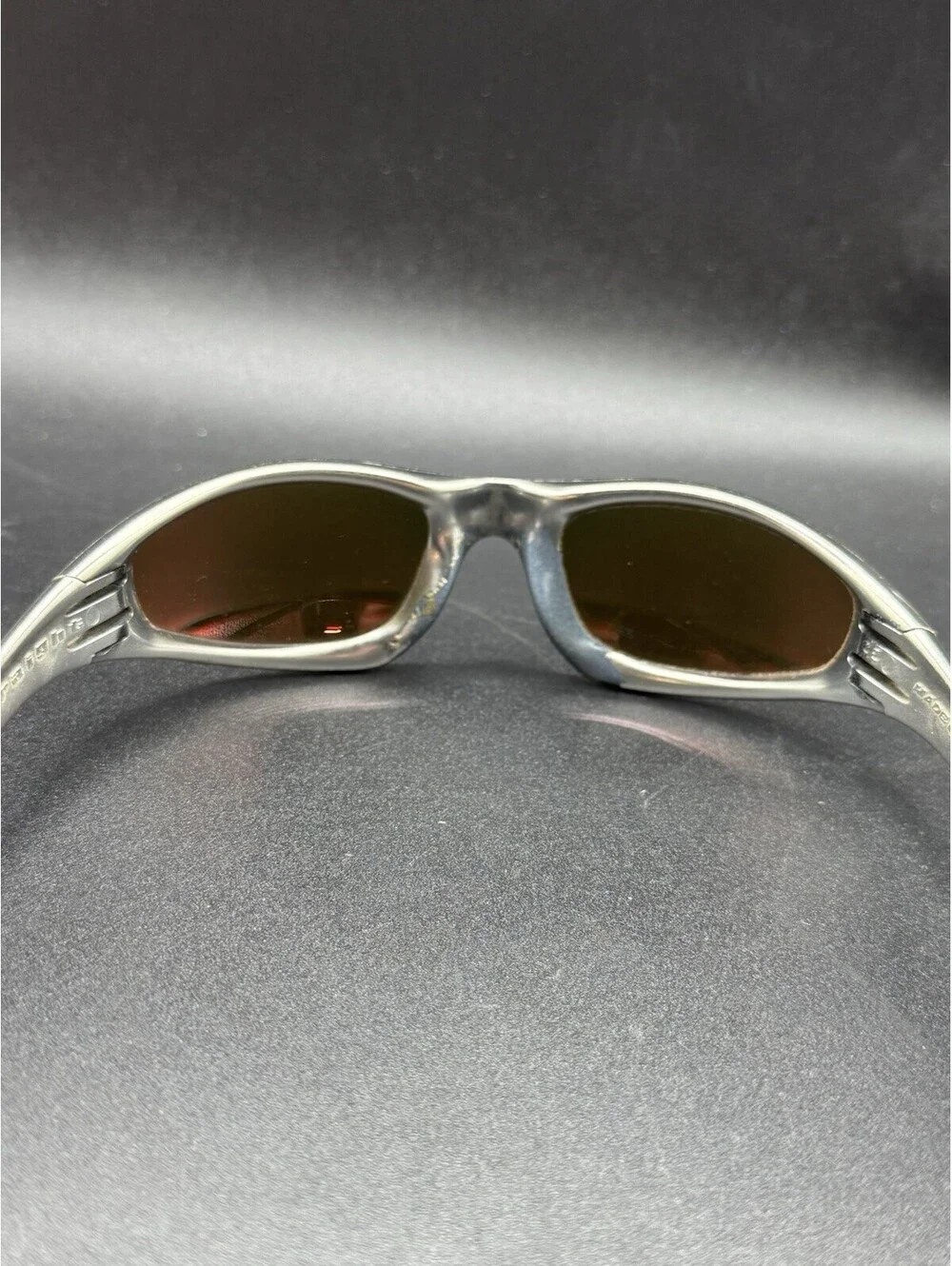 Oakley minor finish