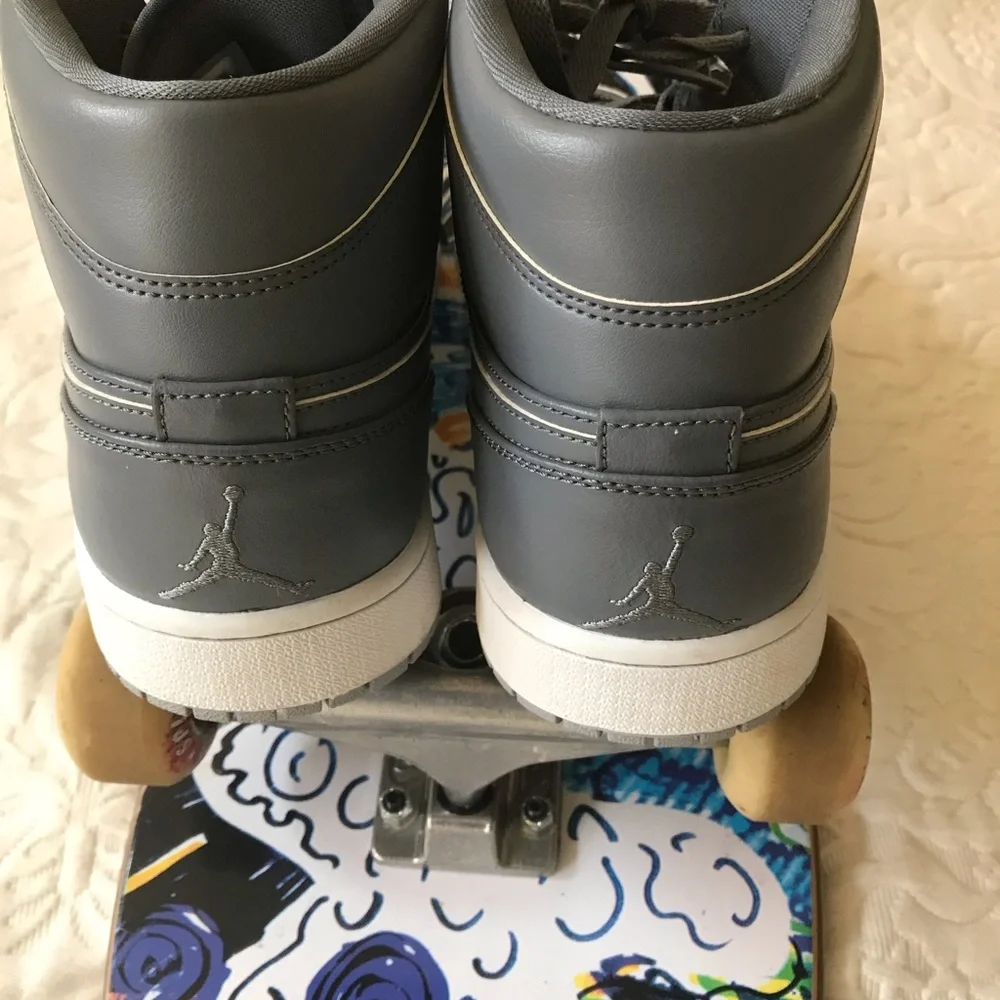 Jordan type athletic