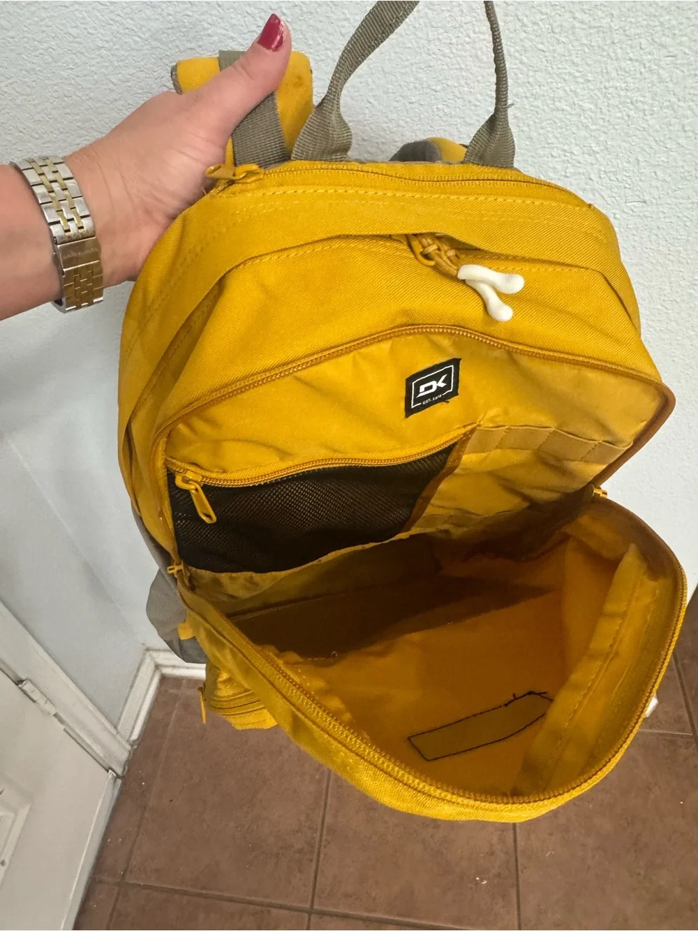 Dakine lightweight backpack