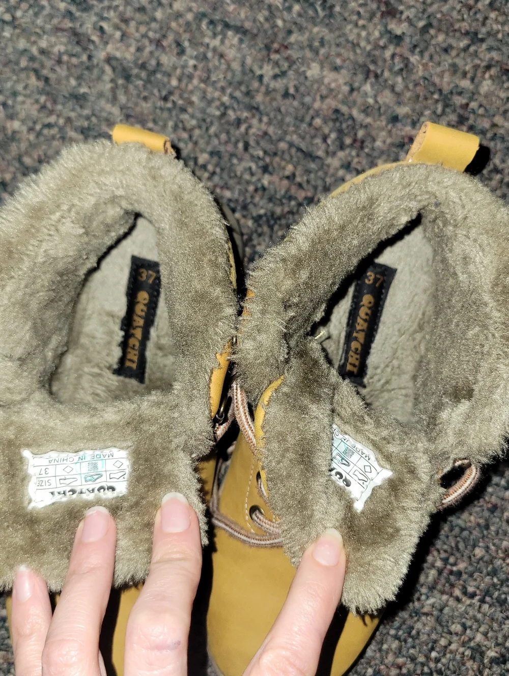 N/A fur lined