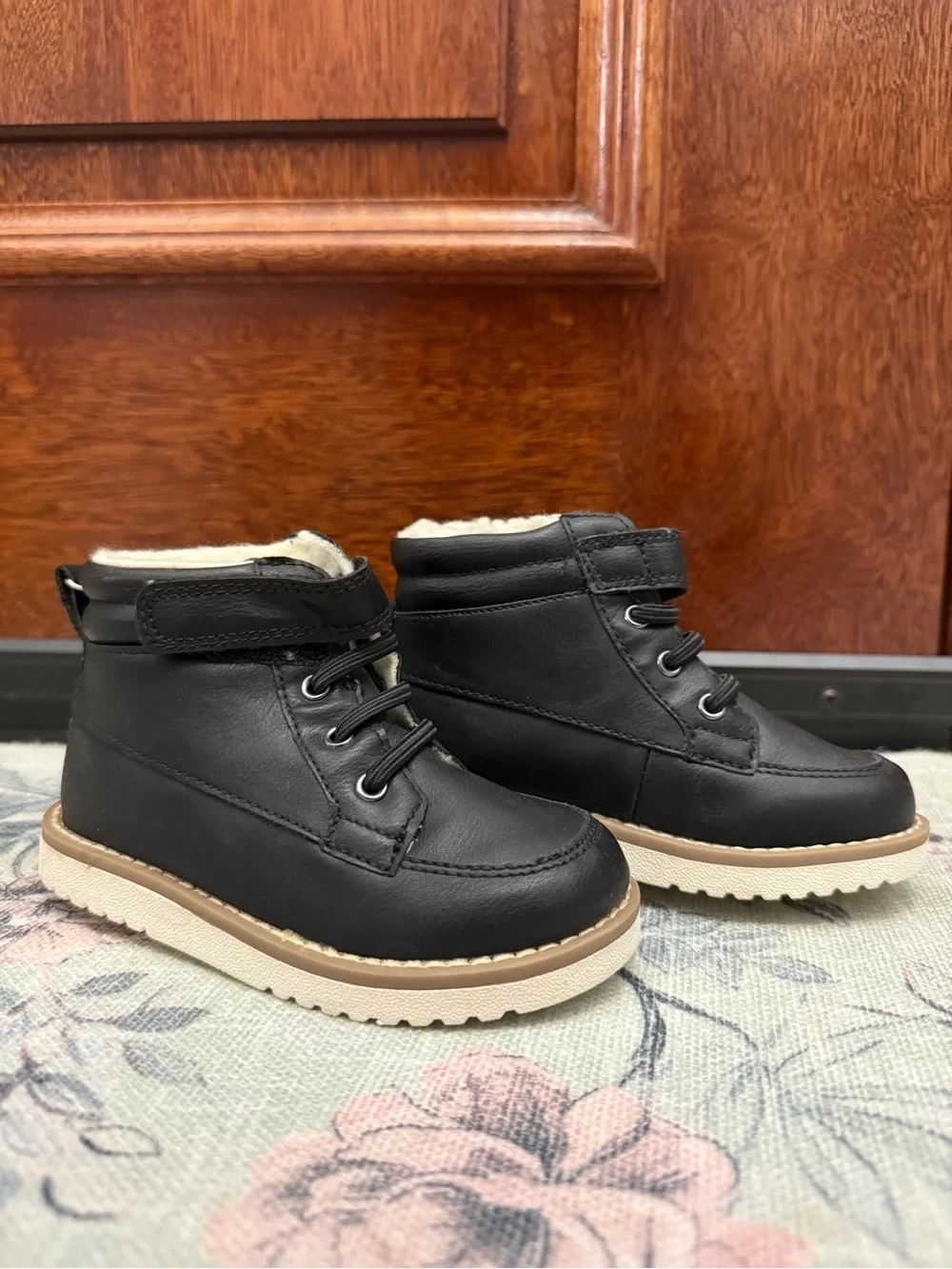 Old Navy Black Kids Faux-Leather Ankle Boots with Cream Sole