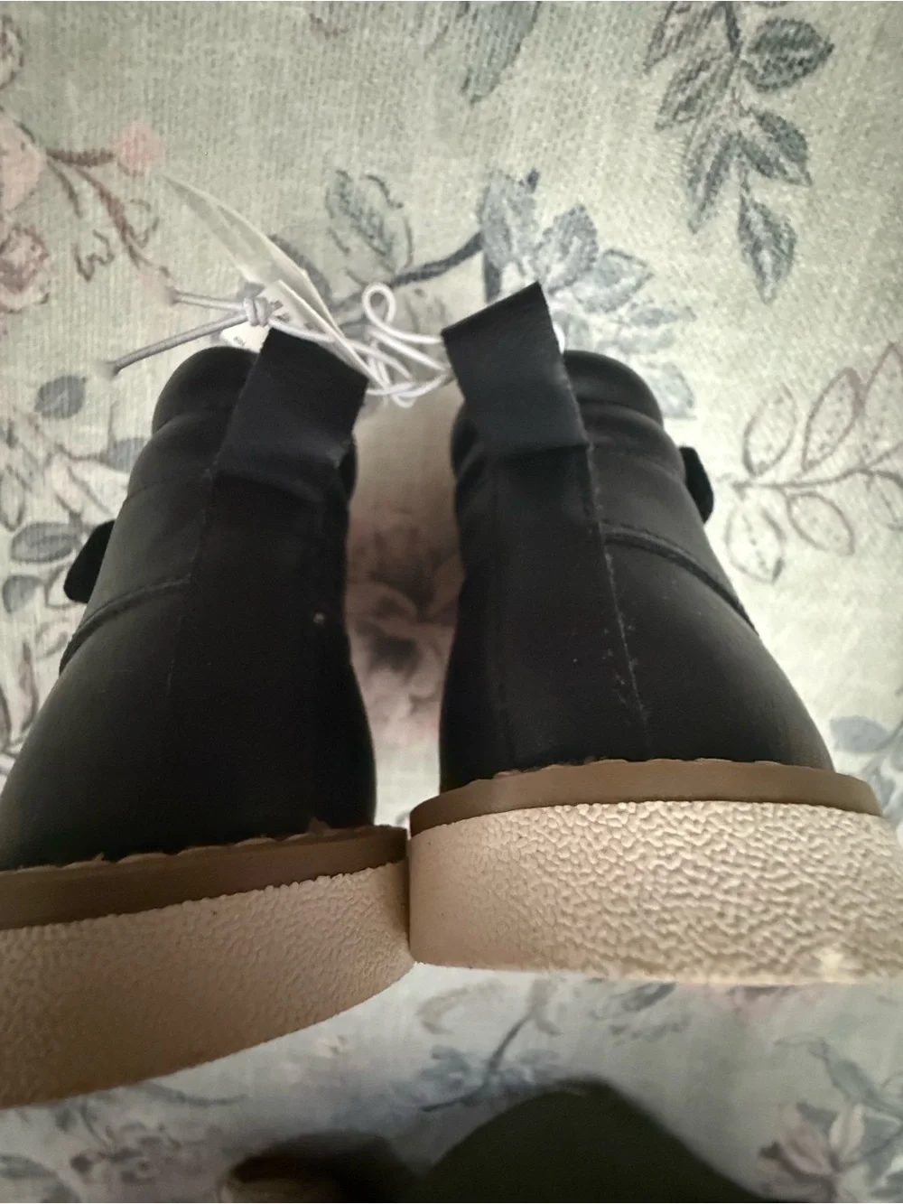 Old Navy off lace
