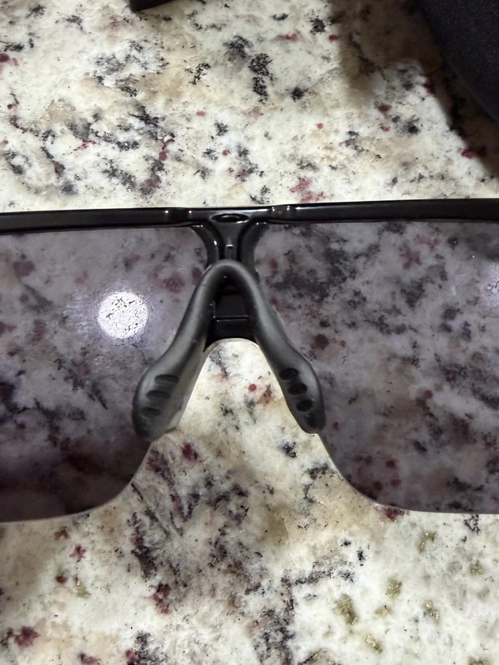 Oakley sporty single