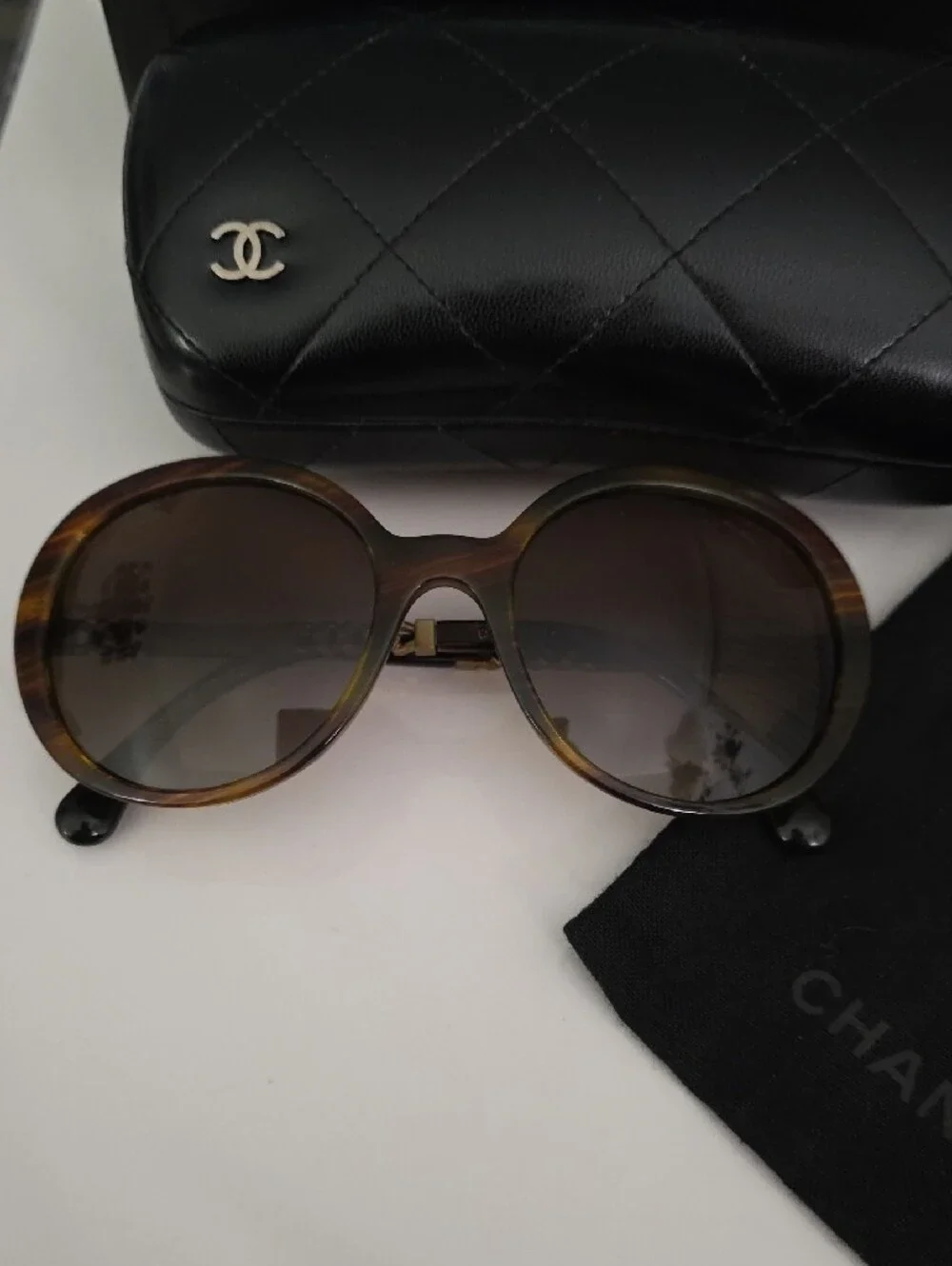 CHANEL oversized sunglasses