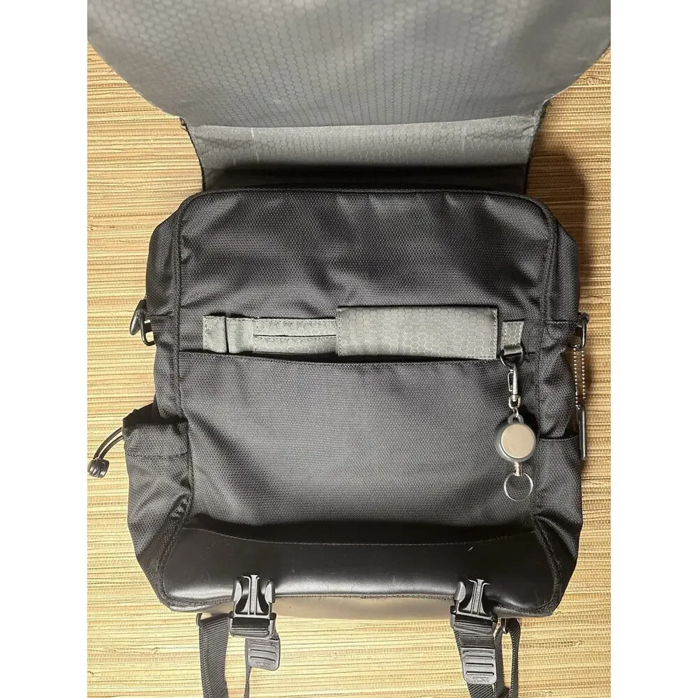 Tumi vintage tech