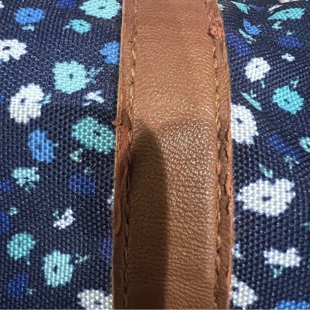 Herschel Supply Company please zoom