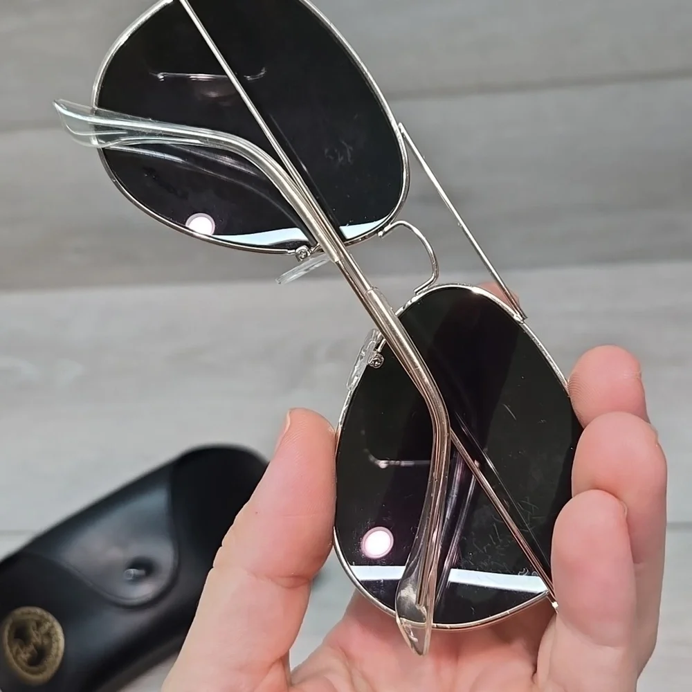 Ray-Ban tinted aviator ray