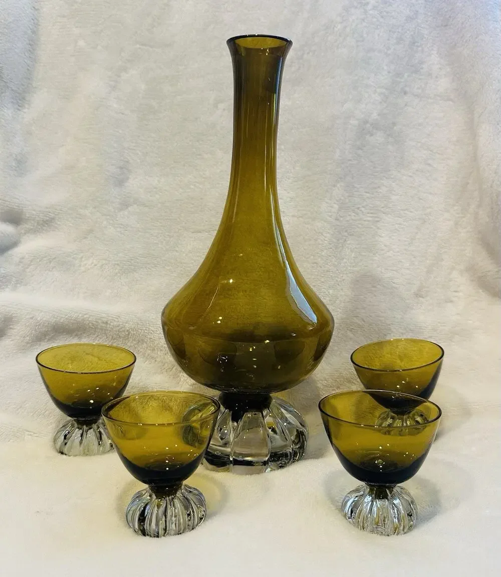 Seda Sweden Vintage Olive Glass Clear Crystal Decanter & 4 Cordial Glasses Sleek
