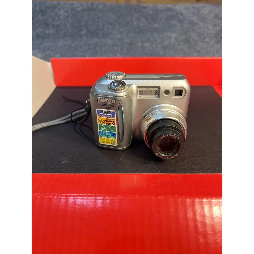 Nikon Coolpix 4300 Digital Camera Silver 4.0MP 3x Optical Zoom Nikkor E4300