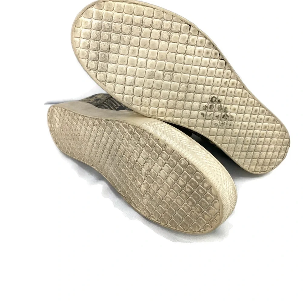 Steve Madden steve madden