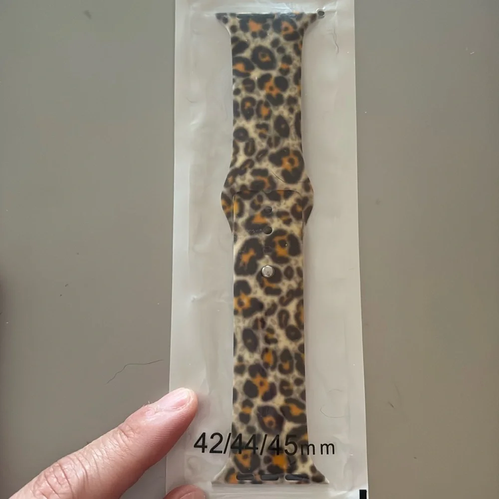 Queen Bee Boutique 🆕 leopard