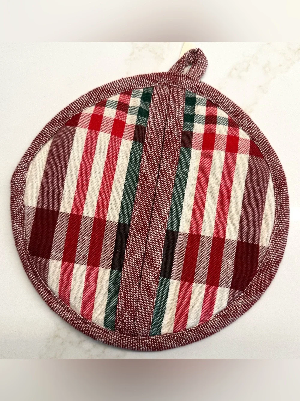 Magnolia oven mitt