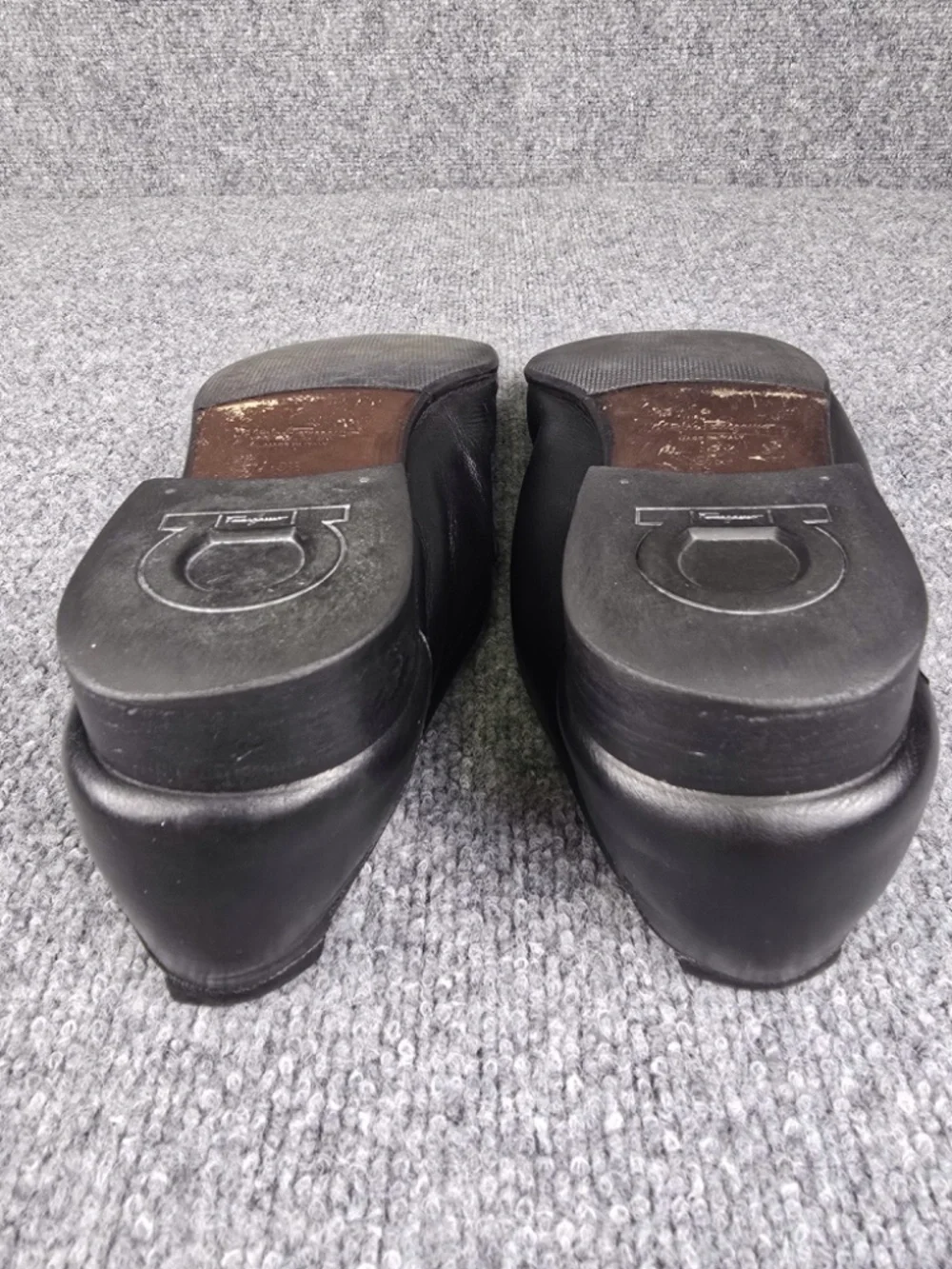 Salvatore Ferragamo Black Leather Gancini Bit Loafers - Size 9.5 D