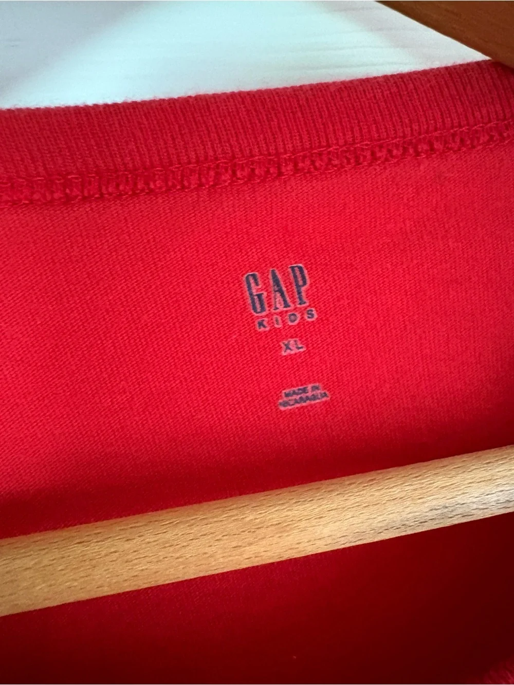 GAP kids red