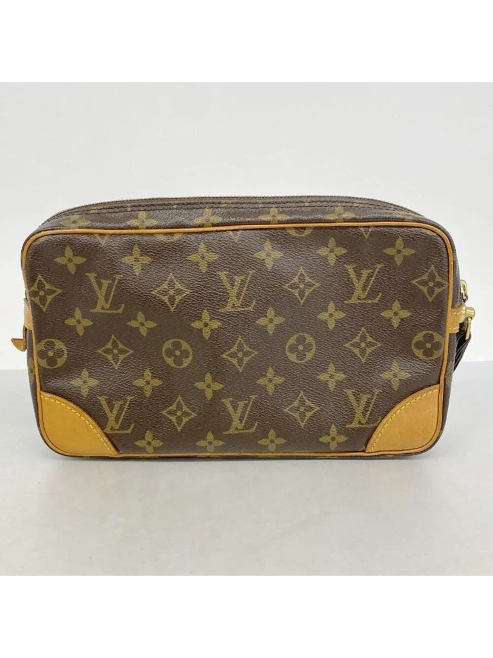 Louis Vuitton items clasp