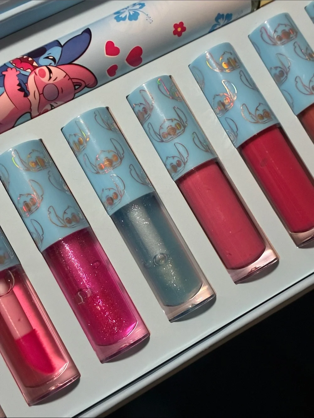 N/A stitch lipgloss
