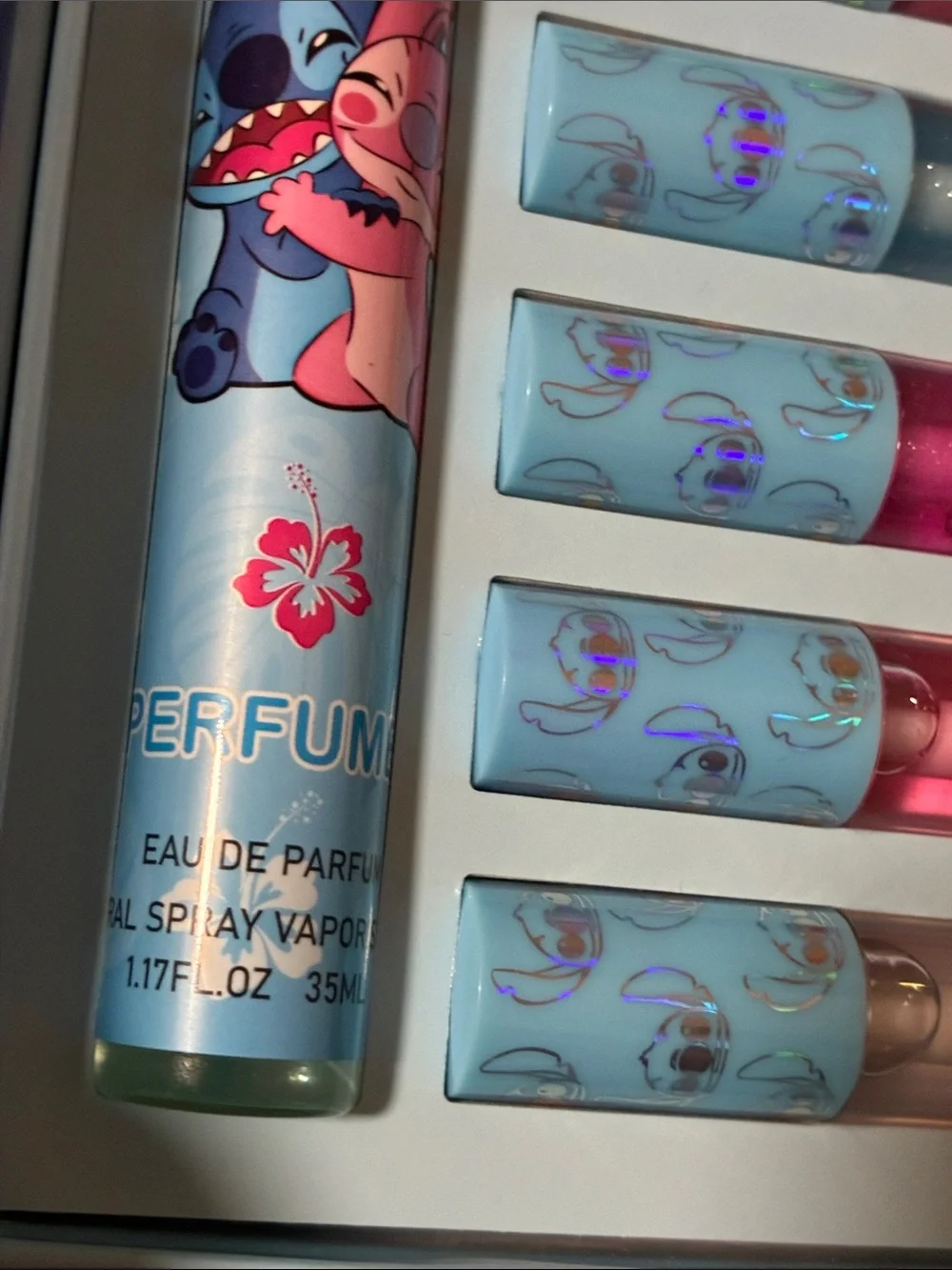 N/A stitch lipgloss