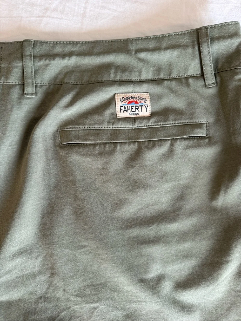 Faherty men olive