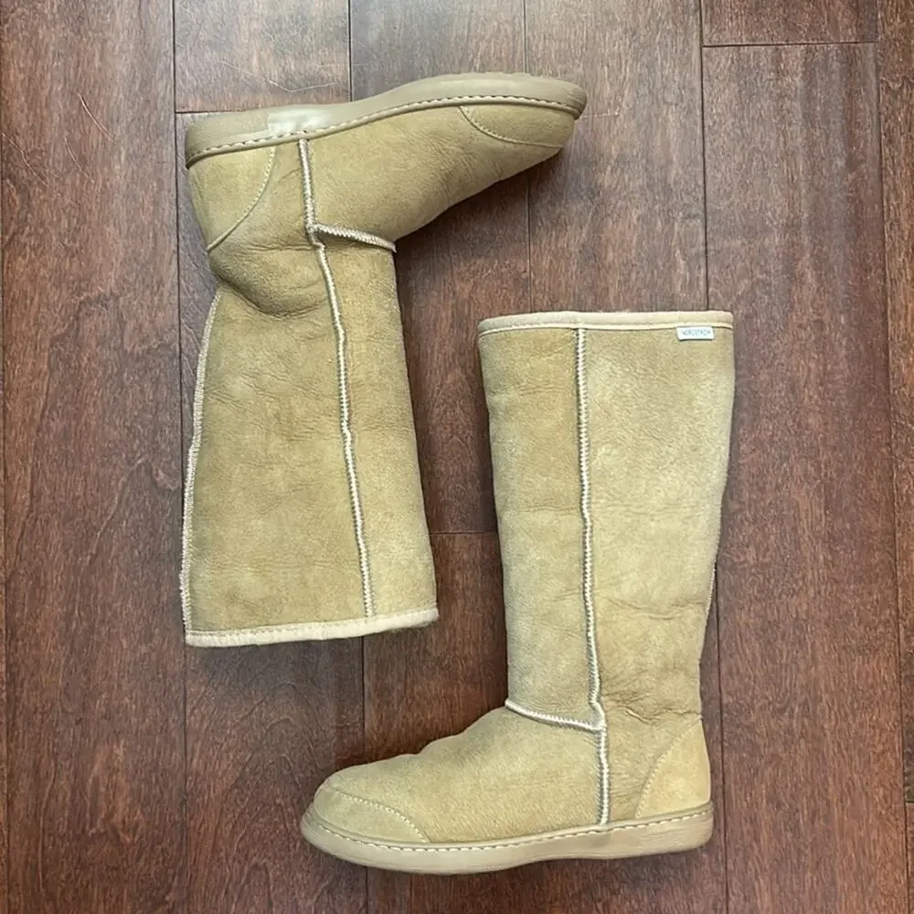 Nordstrom Women’s Cozy Tall Tan Winter Boots with Sheepskin Lining, Size 6