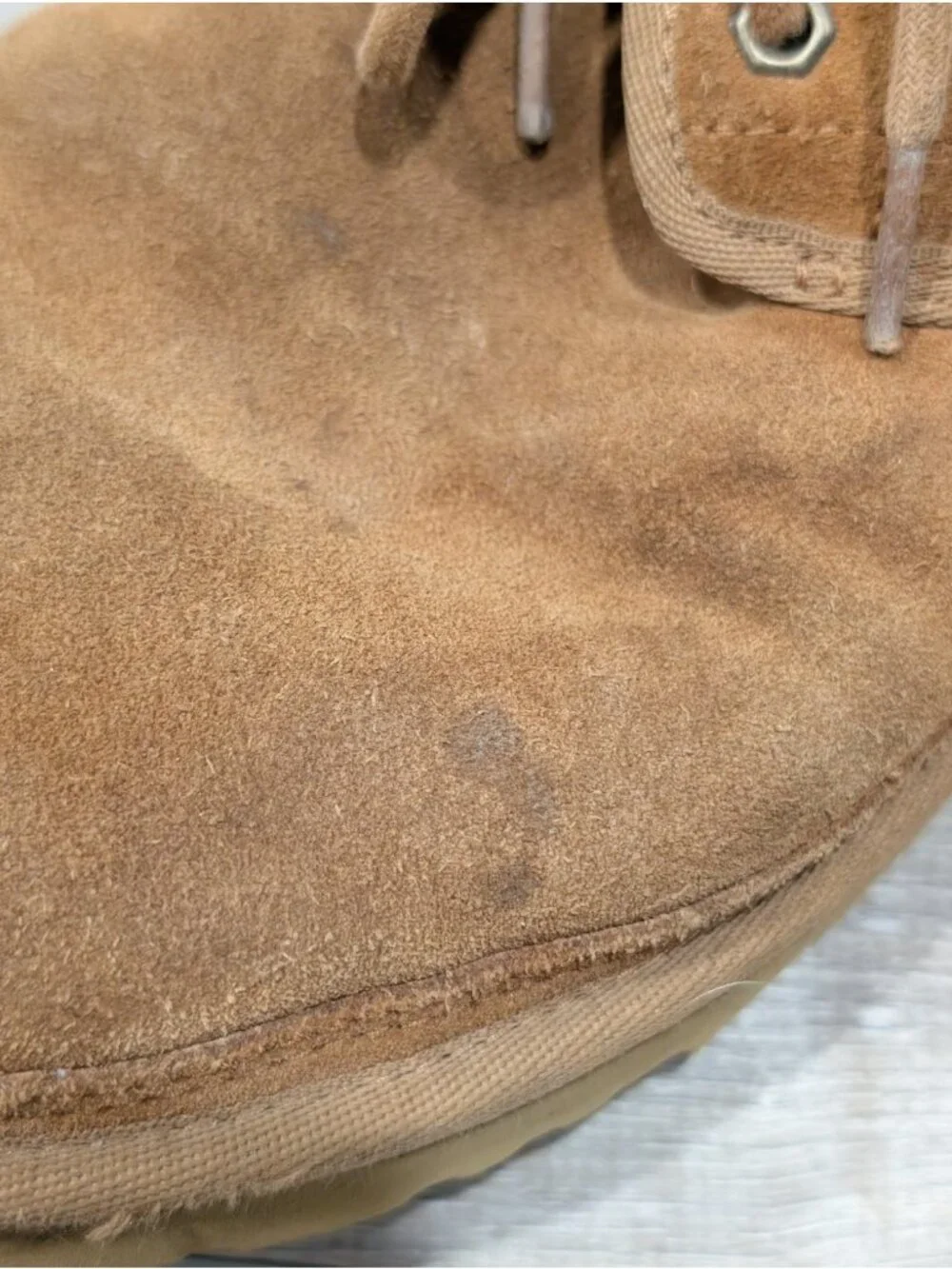 UGG neumel shoes