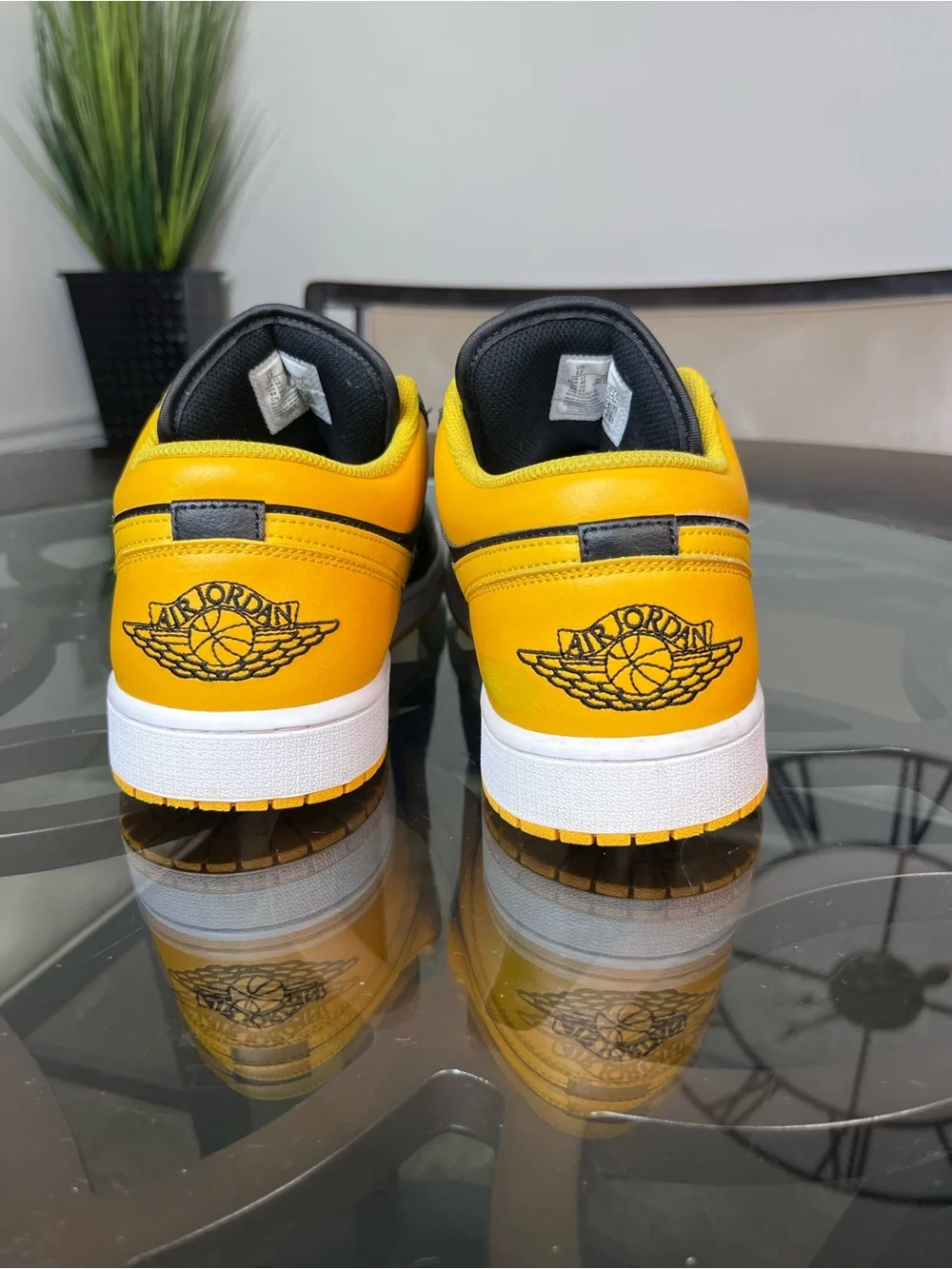 Jordan low top