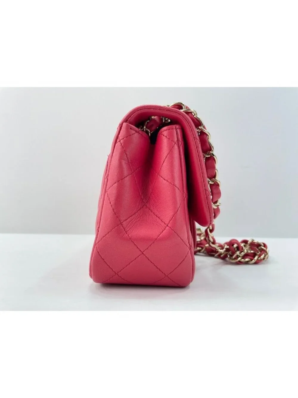 CHANEL brand color