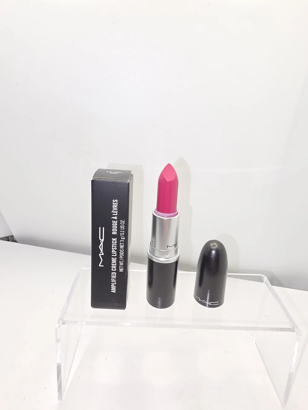 DISCONTINUED MAC FAN-FAVORITE LIPSTICK - 