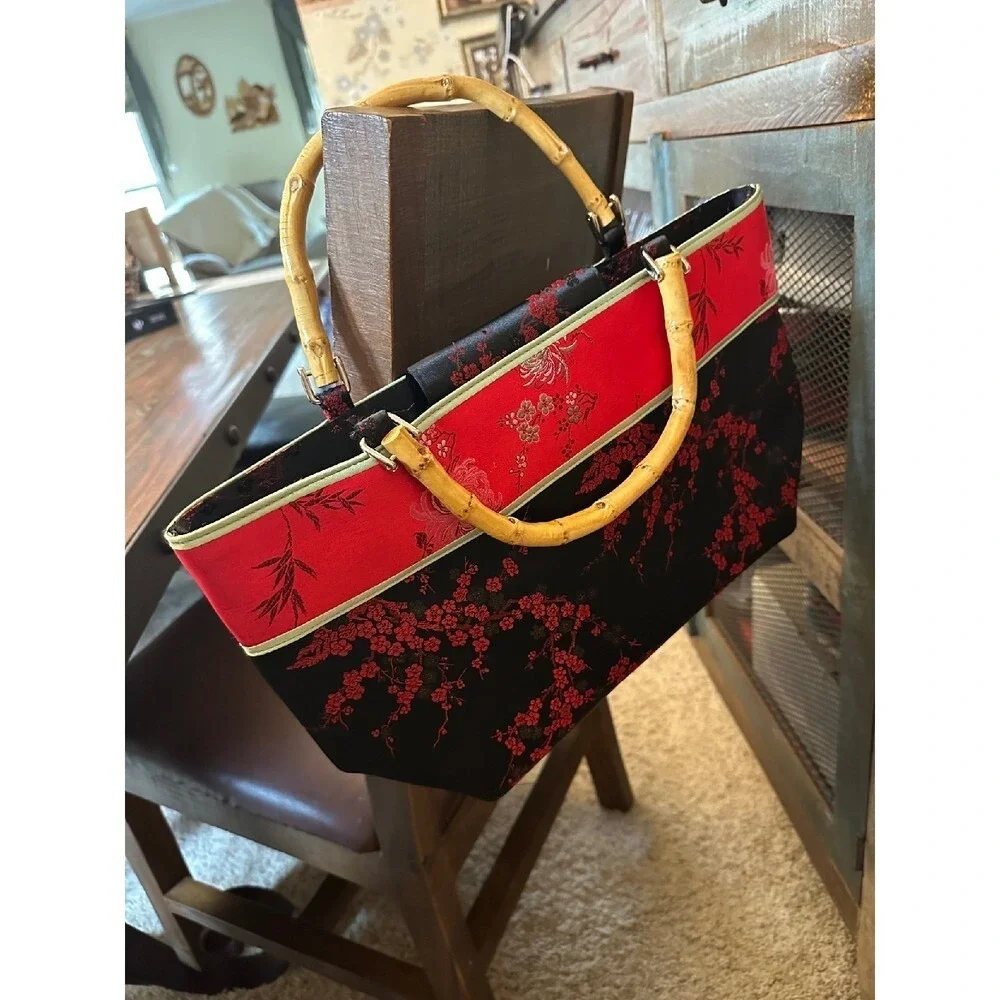 Yans NY elegant satchel