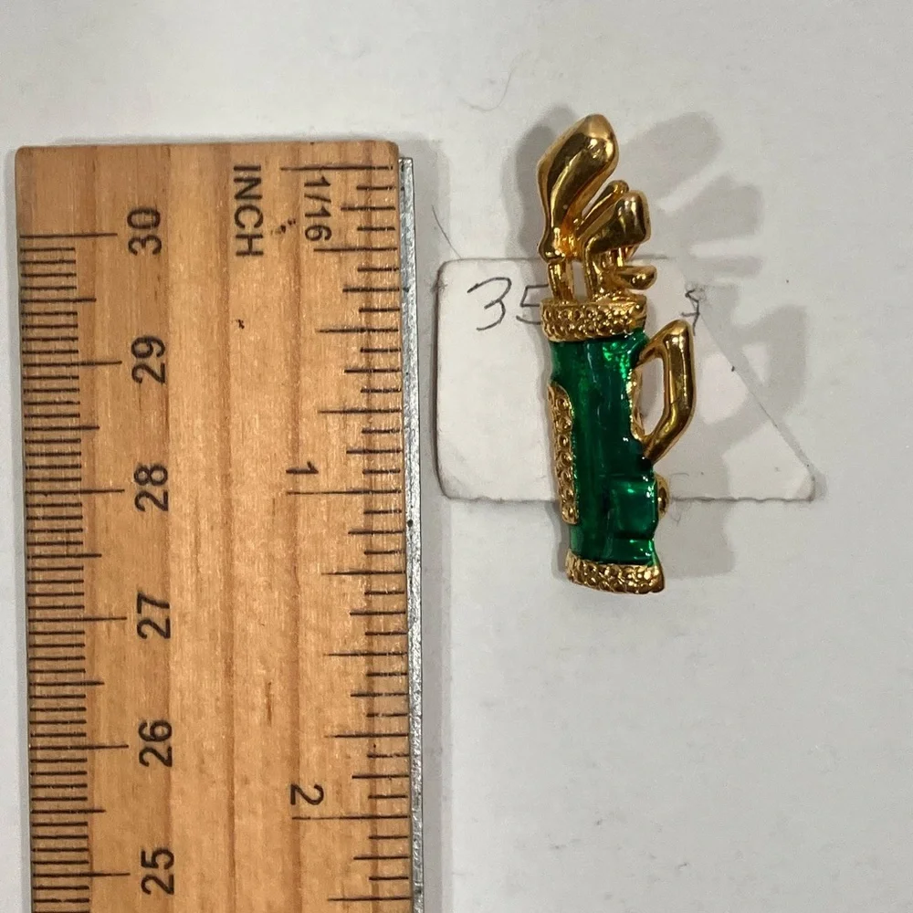 N/A elegant brooch