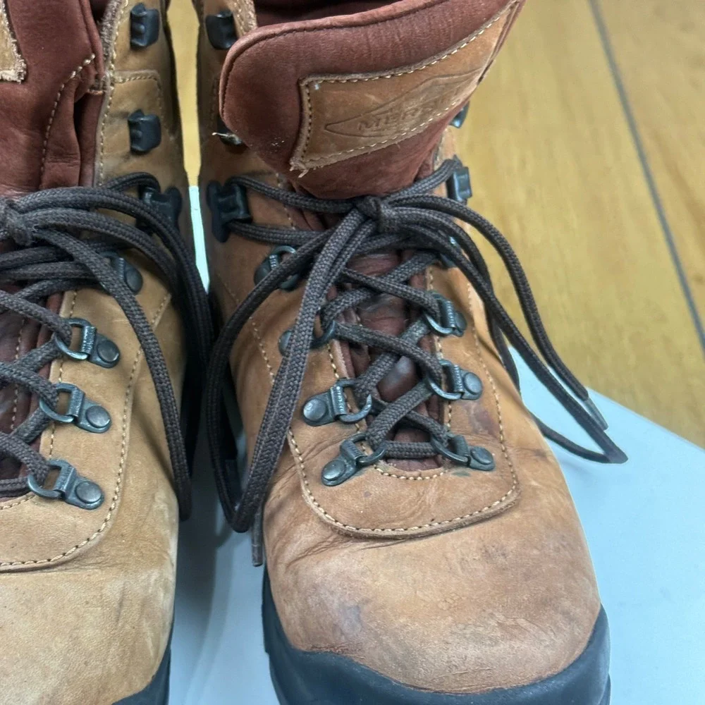 Merrell conquer any