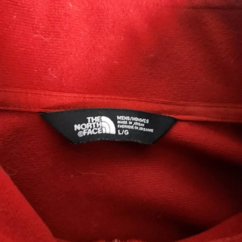 The North Face am selling