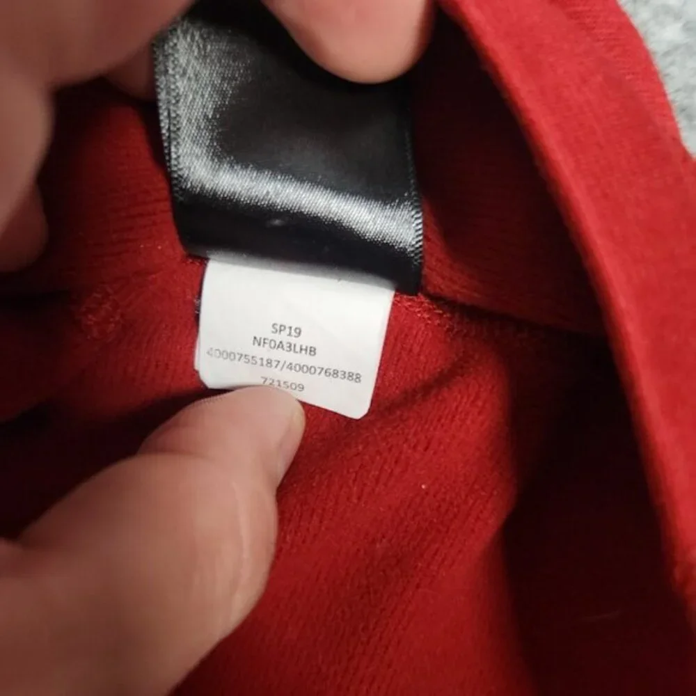 The North Face am selling