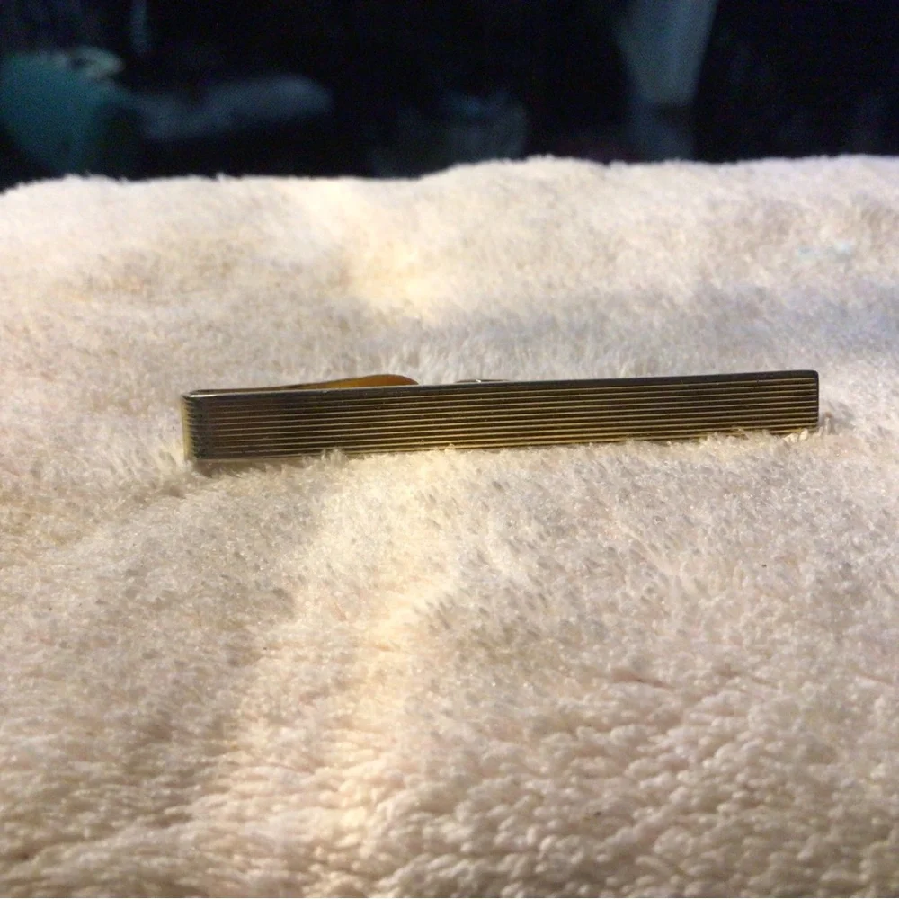 The Unbranded Brand polished gold