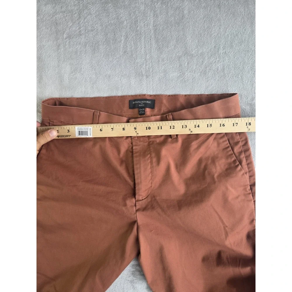 Banana Republic brand banana