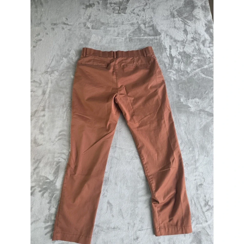 Banana Republic brand banana