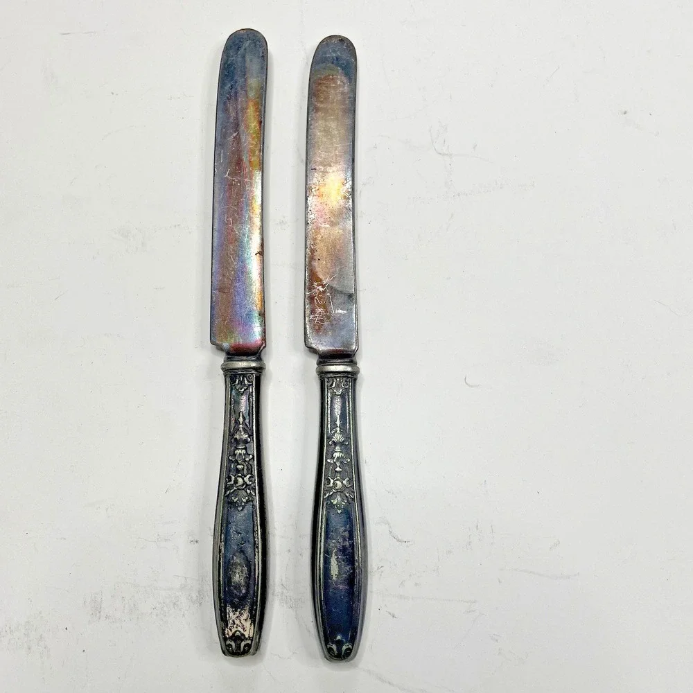 2 Butter Knives Silverware 1847 Roger's‎ Bro. Ambassador Silverplate Flatware
