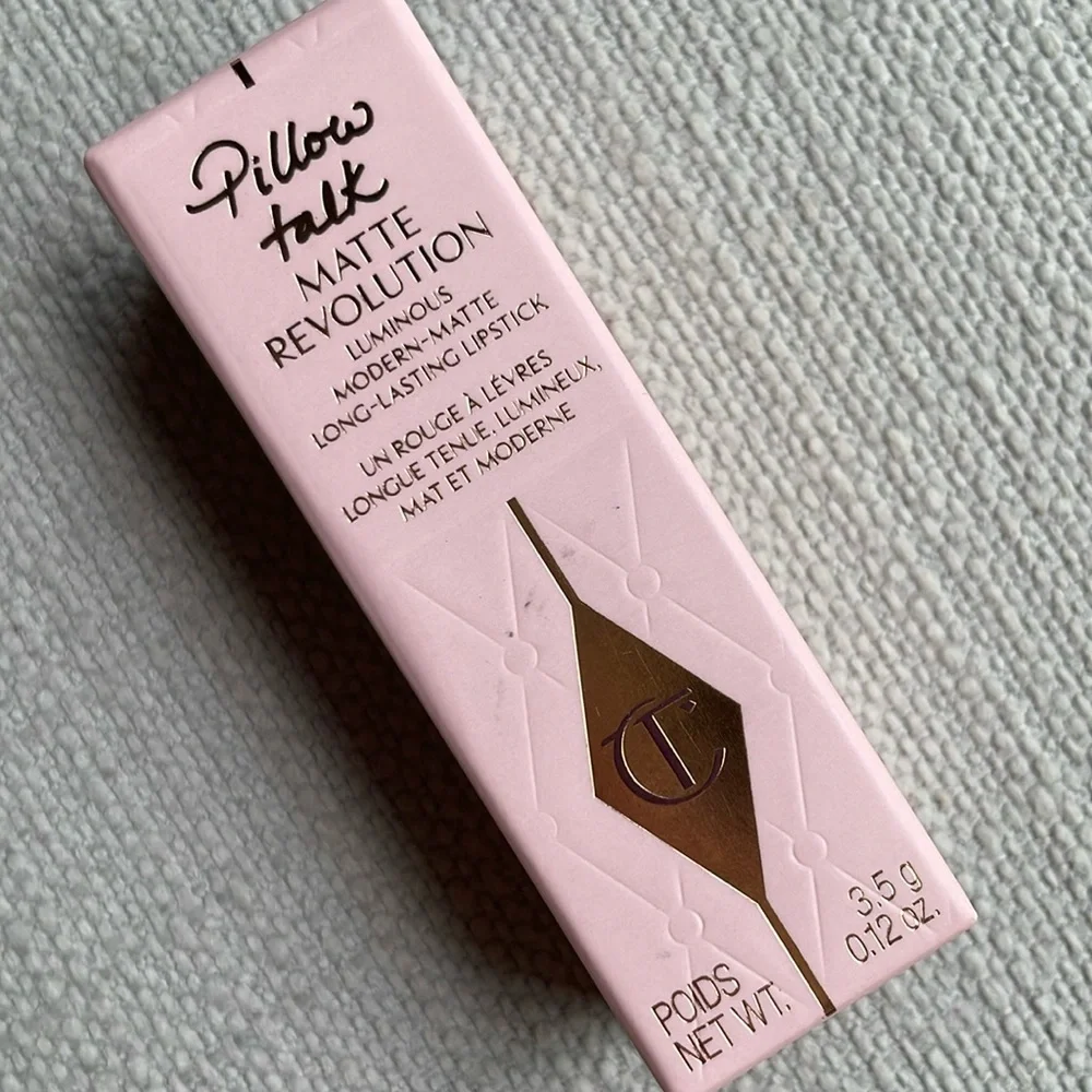 Charlotte Tilbury long tip