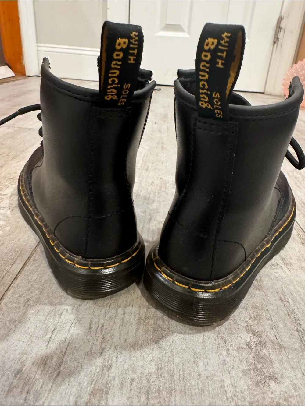 Dr. Martens classic black